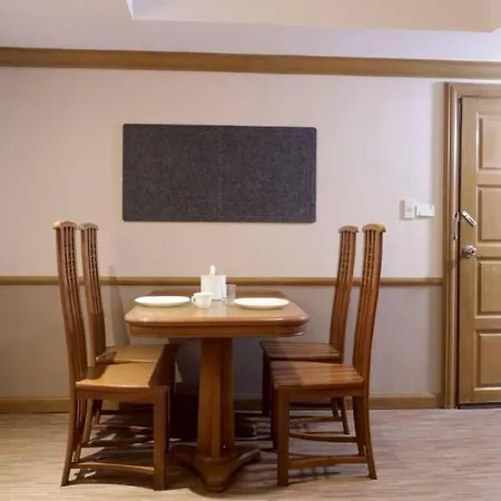 Alameda Suites Hotel